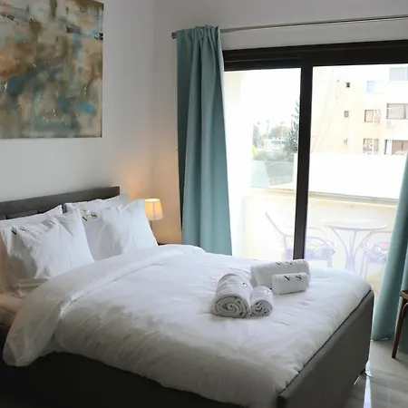 Veranda 8 Three Bedrooms Big Sun Terrace & Jacuzzi * Limassol